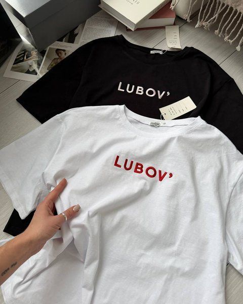 Базова жіноча оверсайз футболка LUBOV' з турецького куліру 447 фото