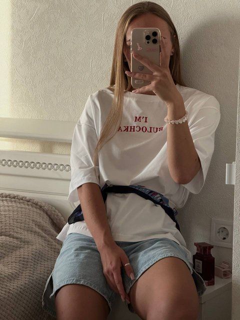 Жіноча оверсайз футболка &laquo;I'M BULOCHKA&raquo; з оригінальною вишивкою 412 фото